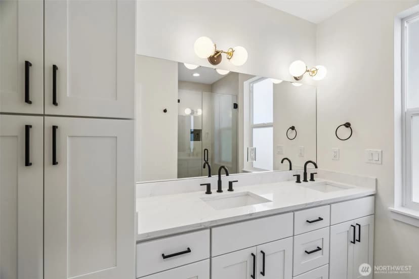 Property photo for 1516 Ne 147th Street, Shoreline photo 29