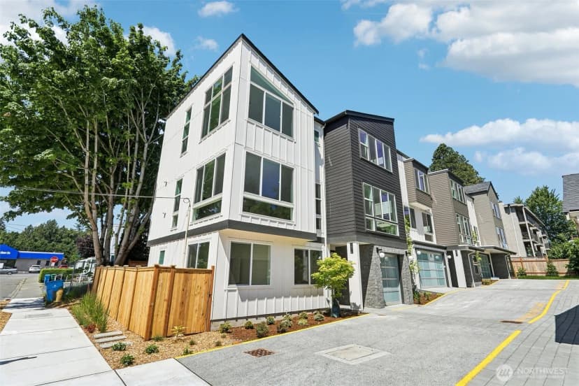Property photo for 1516 Ne 147th Street, Shoreline photo 4