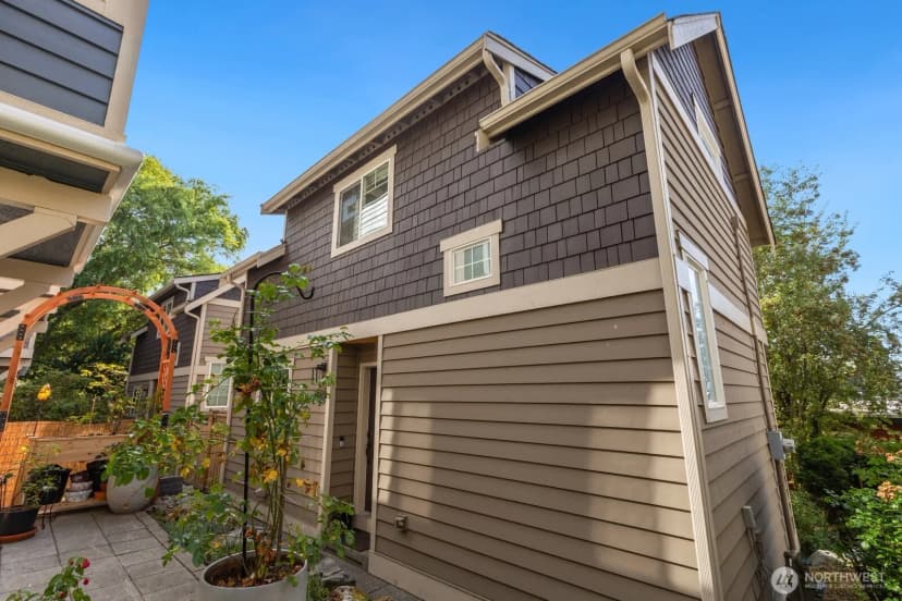 Property photo for 7110 California Avenue Sw, Seattle photo 26