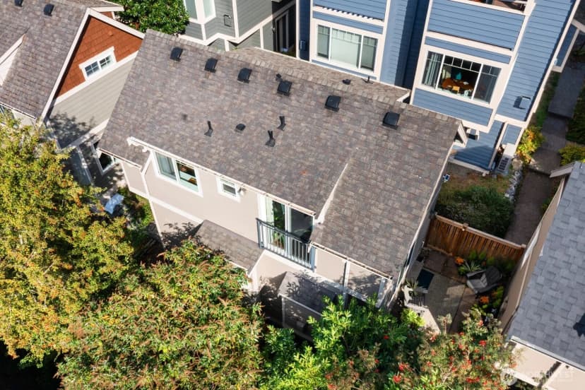Property photo for 7110 California Avenue Sw, Seattle photo 23