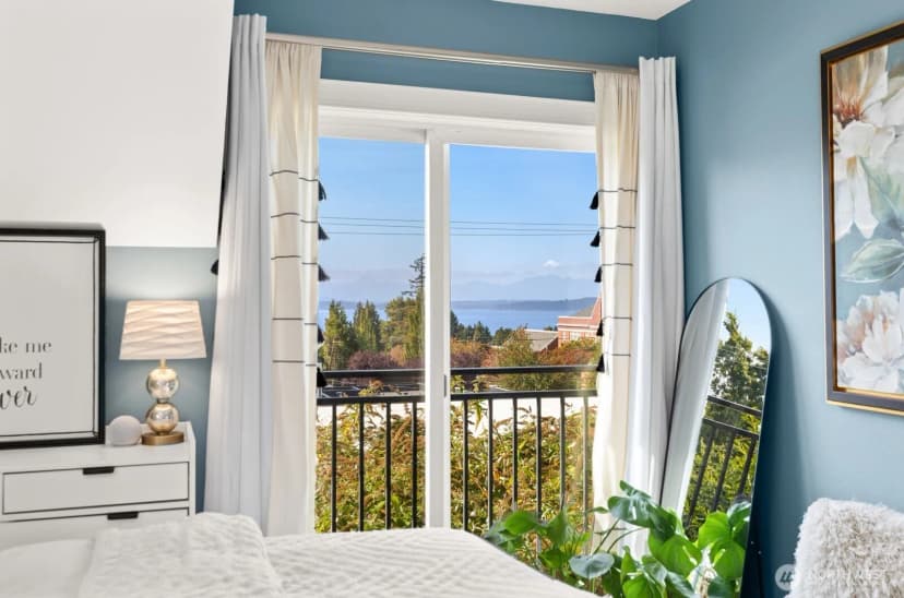 Property photo for 7110 California Avenue Sw, Seattle photo 13