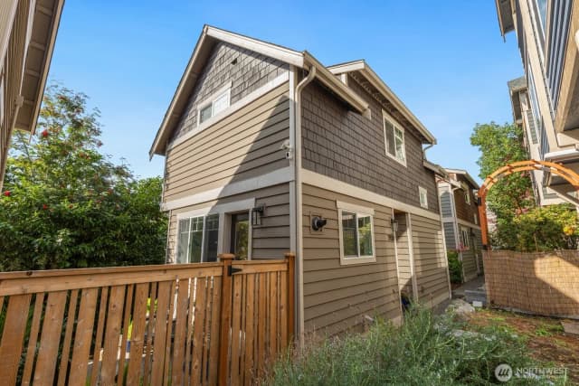 Property photo for 7110 California Avenue Sw, Seattle