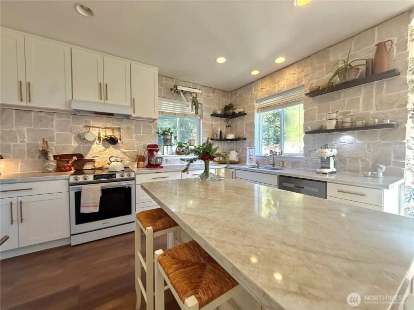 Property photo for 6214 Perry Avenue Se, Auburn photo 11