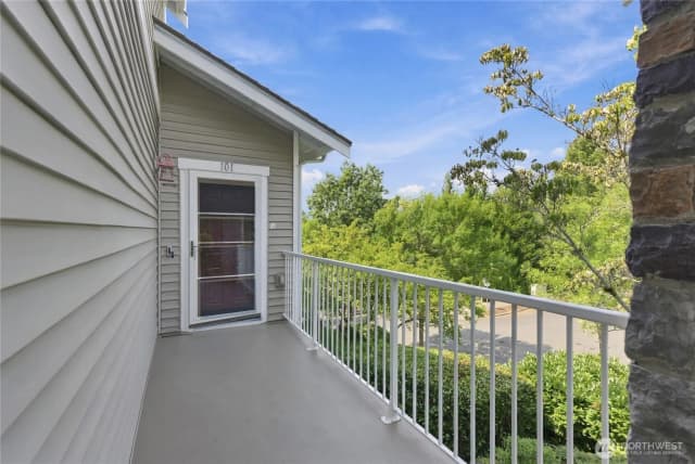 Property photo for 1601 Ne Katsura Street #101, Issaquah photo 5