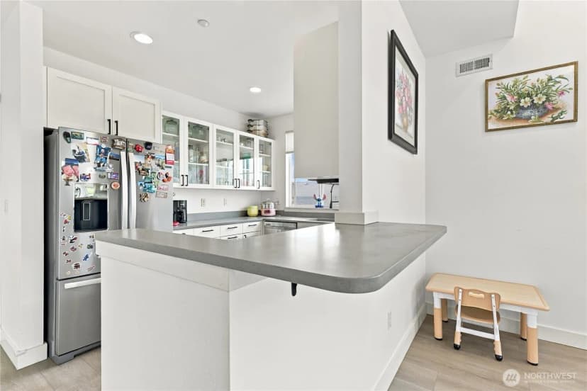Property photo for 1601 Ne Katsura Street #101, Issaquah photo 15
