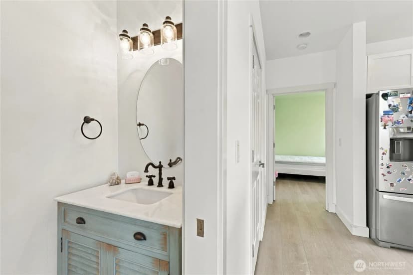 Property photo for 1601 Ne Katsura Street #101, Issaquah photo 18