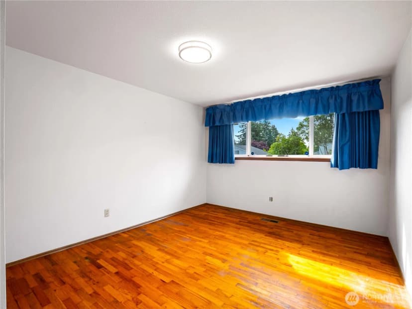 Property photo for 2404 S 360th Street, Federal Way photo 18