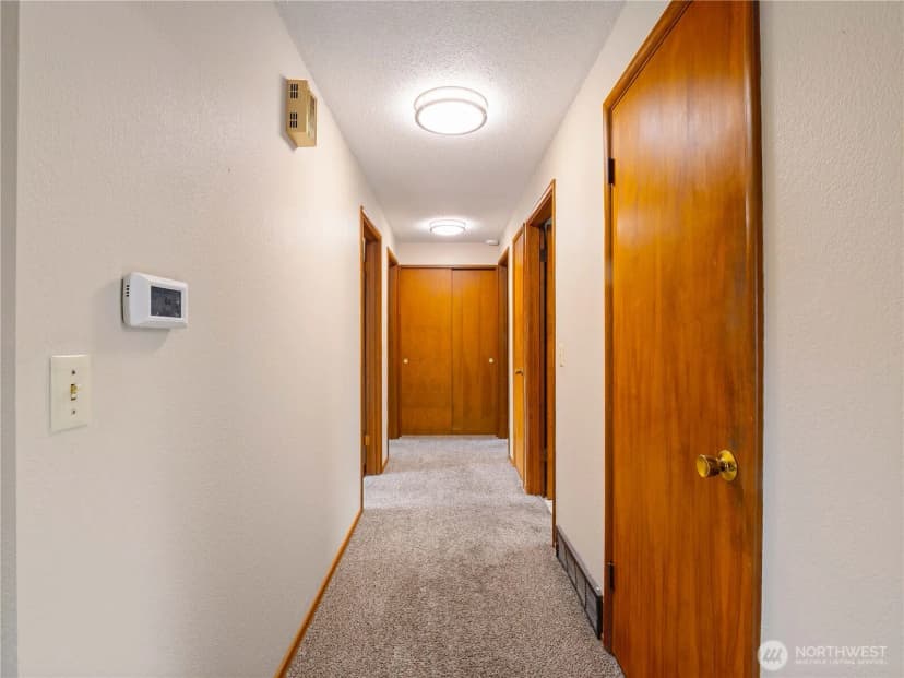 Property photo for 2404 S 360th Street, Federal Way photo 13