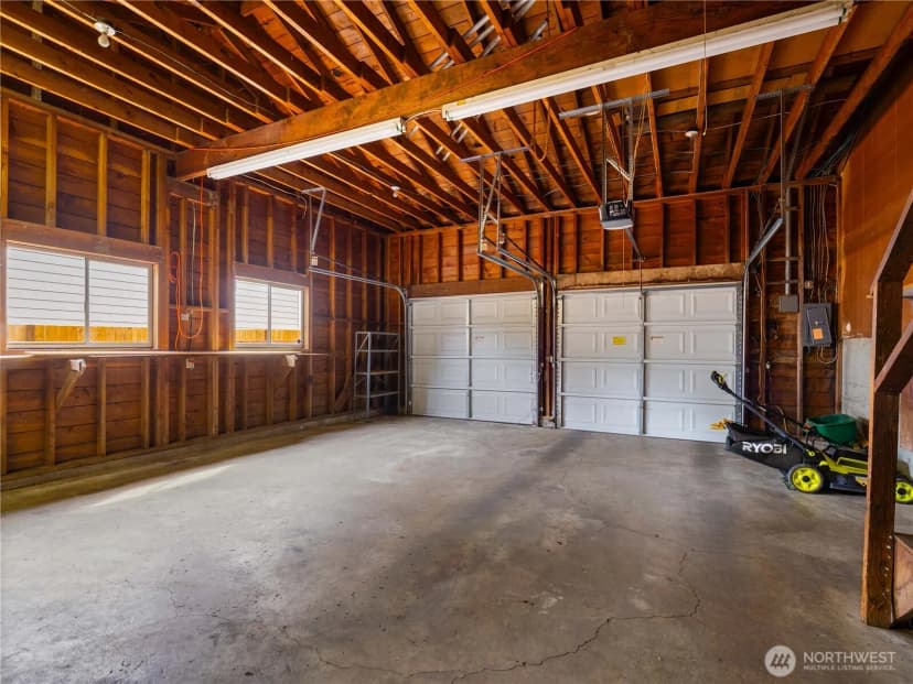 Property photo for 2404 S 360th Street, Federal Way photo 32