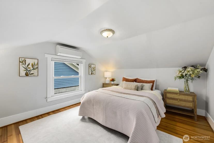 Property photo for 6238 28th Avenue Ne, Seattle photo 13