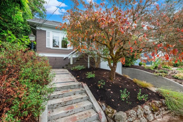 Property photo for 6238 28th Avenue Ne, Seattle