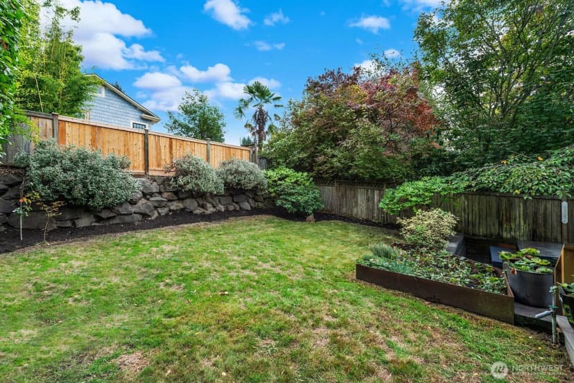 Property photo for 6238 28th Avenue Ne, Seattle photo 24