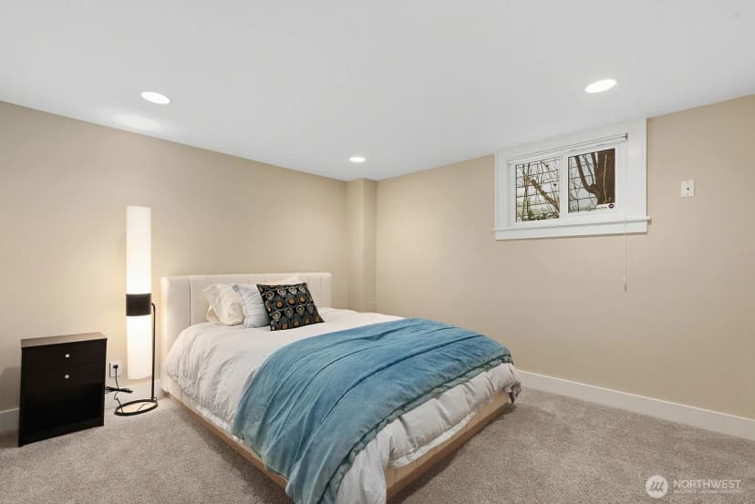 Property photo for 6238 28th Avenue Ne, Seattle photo 16