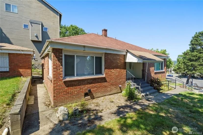 Property photo for 125 Hayes Place Sw #1 & 2, Renton photo 4
