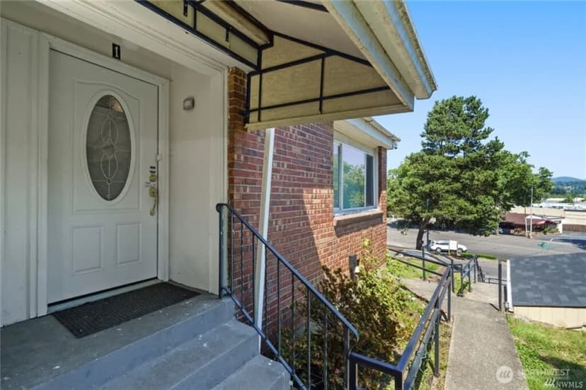 Property photo for 125 Hayes Place Sw #1 & 2, Renton photo 19