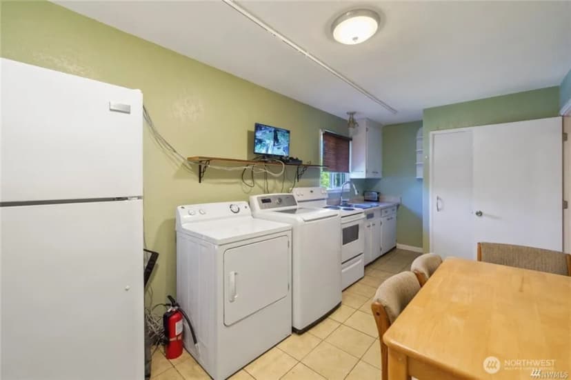 Property photo for 125 Hayes Place Sw #1 & 2, Renton photo 13