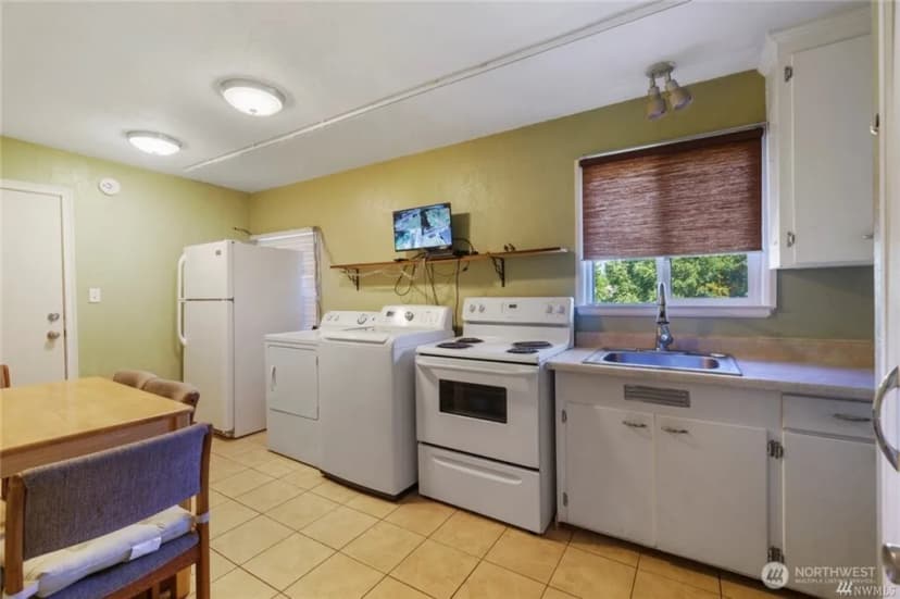 Property photo for 125 Hayes Place Sw #1 & 2, Renton photo 12