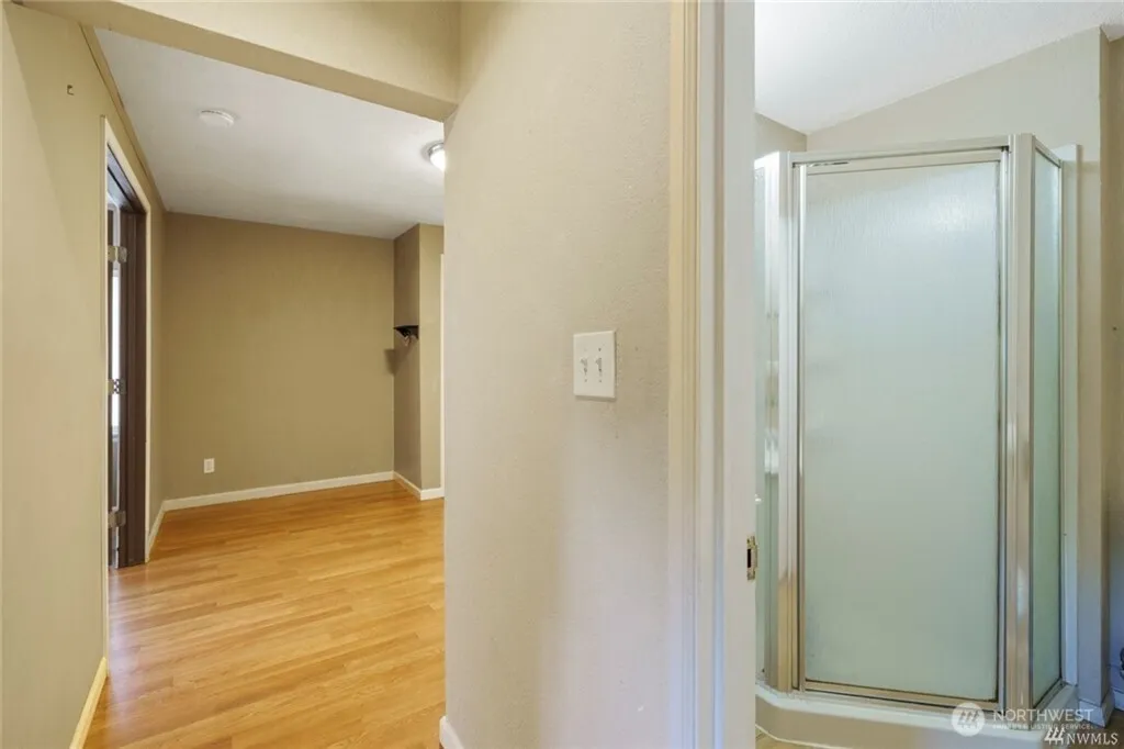 Property photo for 125 Hayes Place Sw #1 & 2, Renton photo 16