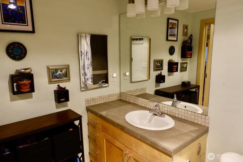 Property photo for 3333 Wallingford Avenue N #307, Seattle photo 12