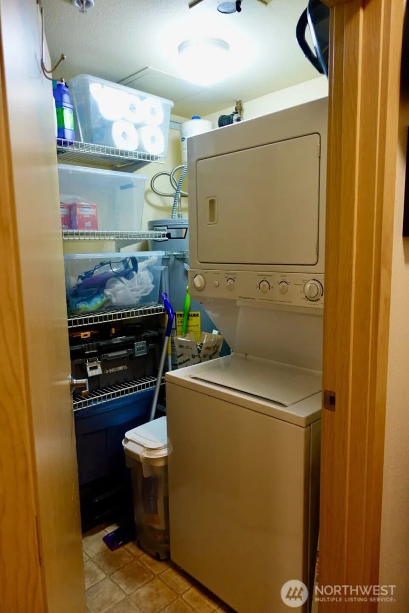 Property photo for 3333 Wallingford Avenue N #307, Seattle photo 15