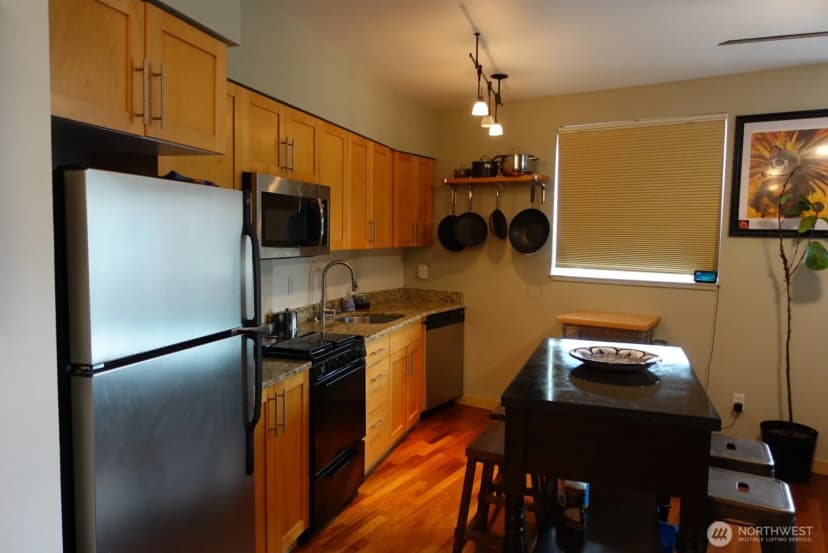 Property photo for 3333 Wallingford Avenue N #307, Seattle photo 7
