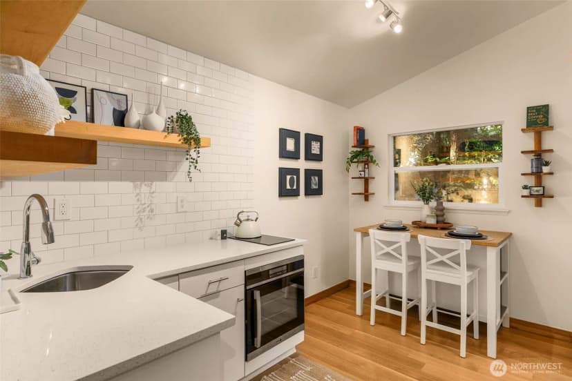Property photo for 13347 12th Avenue Ne, Seattle photo 33