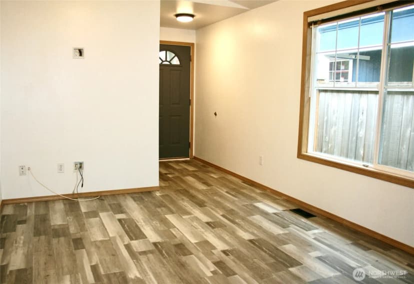 Property photo for 6412 79th Place Ne, Marysville photo 16