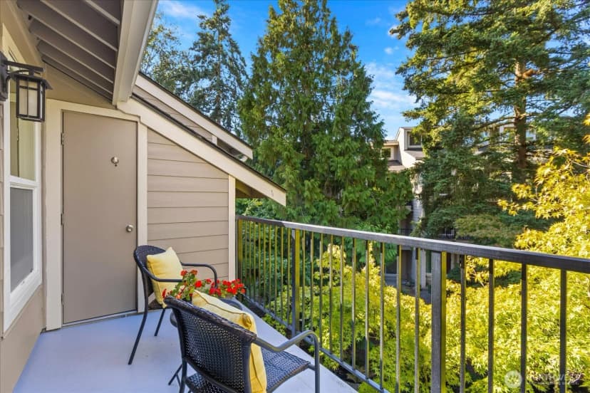 Property photo for 19853 25th Avenue Ne #314, Shoreline photo 22