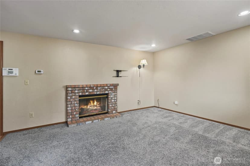 Property photo for 19818 10th Avenue Ct E, Spanaway photo 9