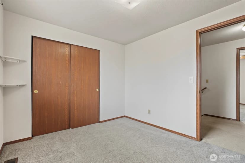 Property photo for 19818 10th Avenue Ct E, Spanaway photo 13