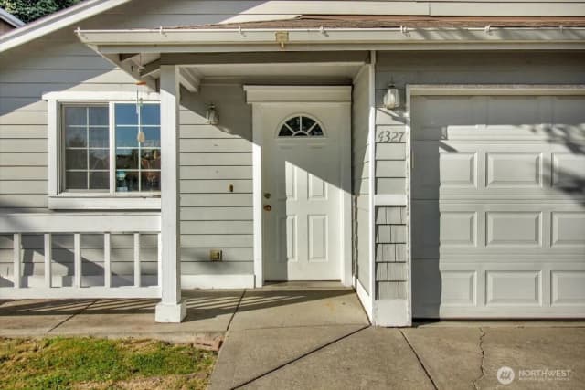 Property photo for 4327 151st Drive Ne, Marysville photo 4