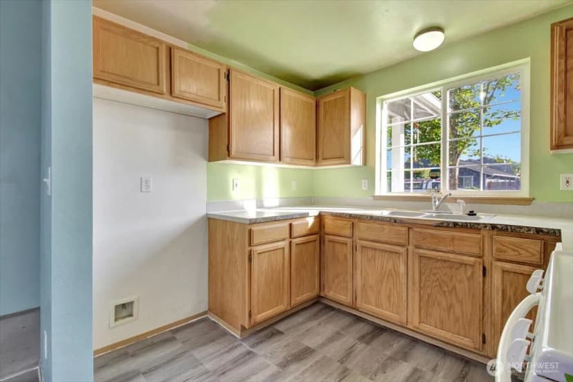 Property photo for 4327 151st Drive Ne, Marysville photo 11