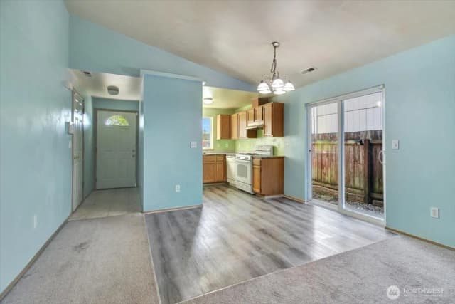 Property photo for 4327 151st Drive Ne, Marysville photo 5