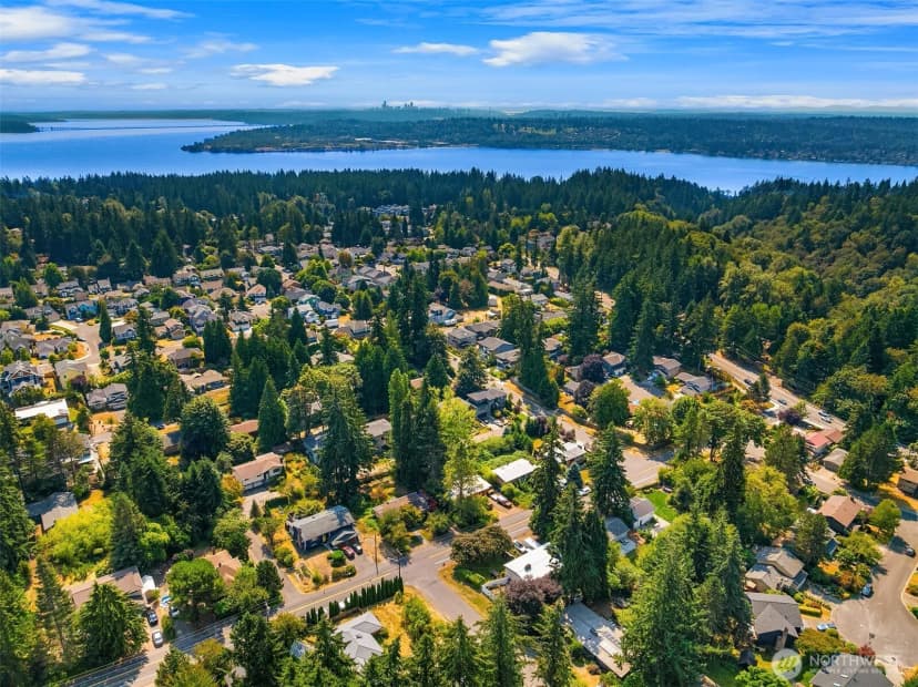 Property photo for 8012 Ne 128th Street, Kirkland photo 38