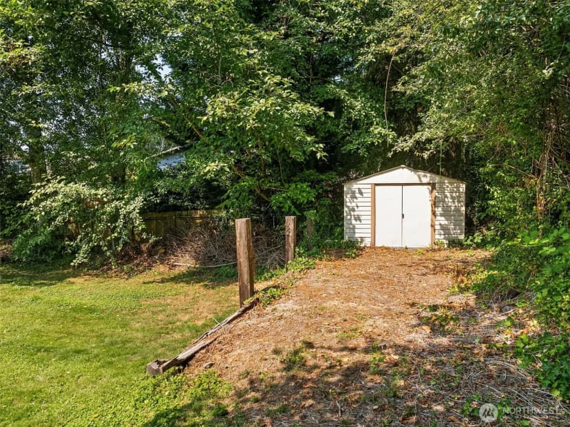 Property photo for 8012 Ne 128th Street, Kirkland photo 32