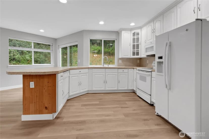 Property photo for 18911 101st Street Ct E, Bonney Lake photo 8