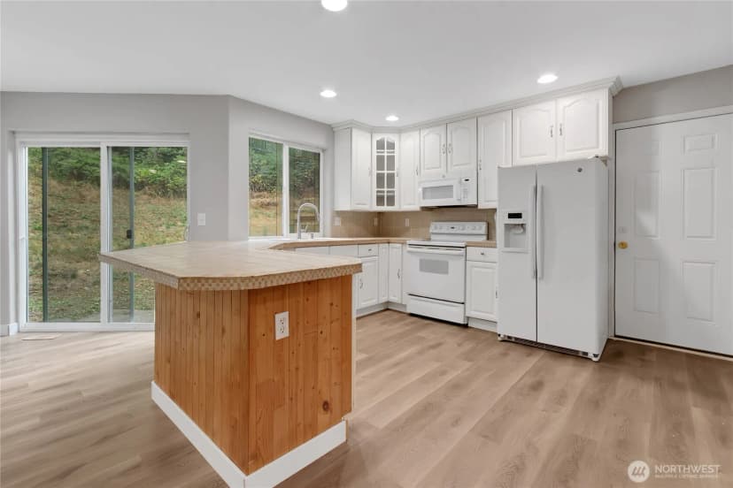 Property photo for 18911 101st Street Ct E, Bonney Lake photo 7