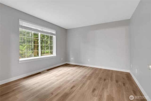 Property photo for 18911 101st Street Ct E, Bonney Lake photo 5