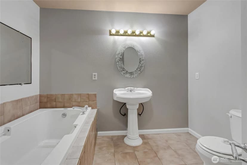 Property photo for 18911 101st Street Ct E, Bonney Lake photo 21
