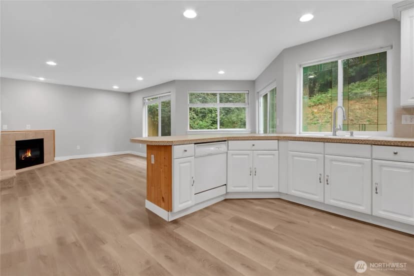 Property photo for 18911 101st Street Ct E, Bonney Lake photo 9