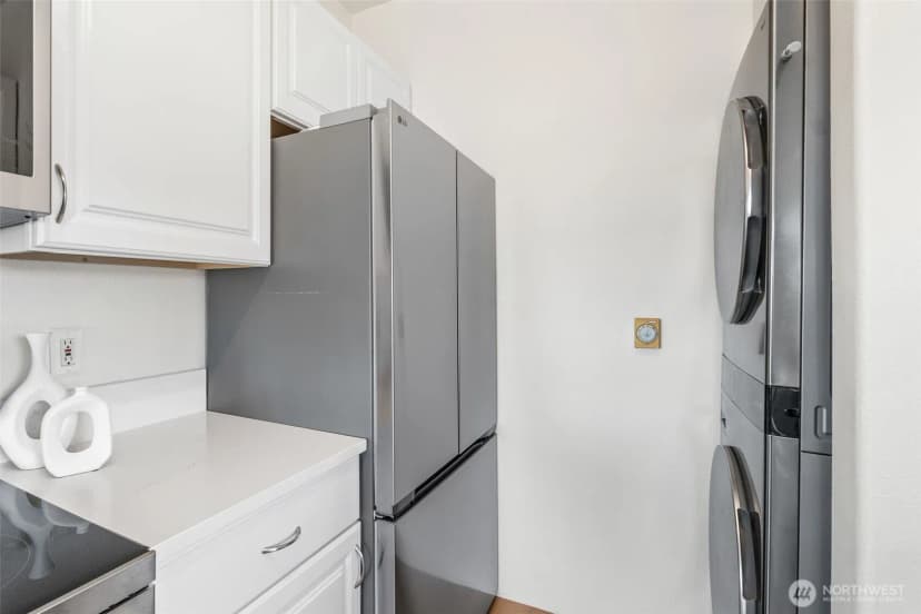 Property photo for 2420 Grand Avenue #102, Everett photo 15
