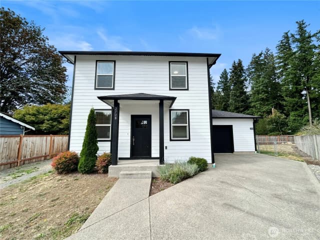Property photo for 2708 Alderbrook Court N, Puyallup