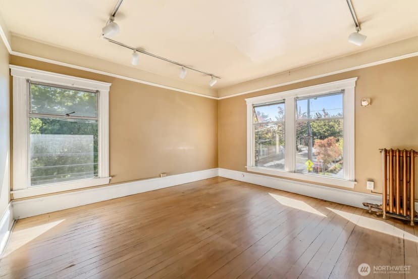 Property photo for 700 Warren Avenue N, Seattle photo 20