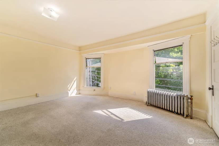 Property photo for 700 Warren Avenue N, Seattle photo 21