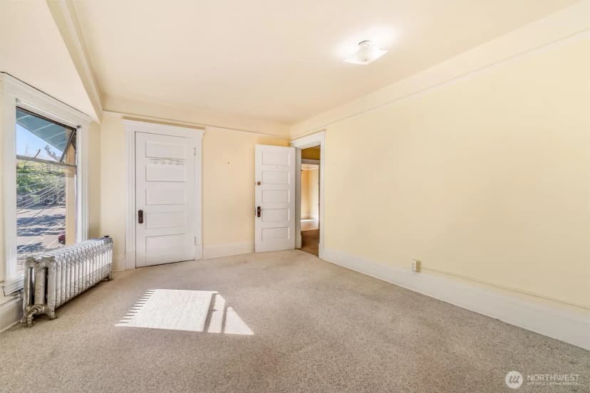 Property photo for 700 Warren Avenue N, Seattle photo 22