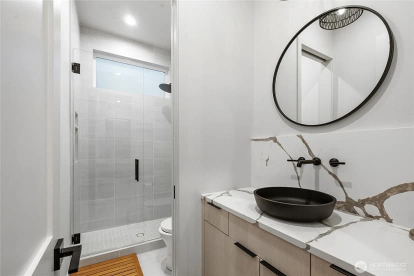 Property photo for 246 5th Avenue W, Kirkland photo 13