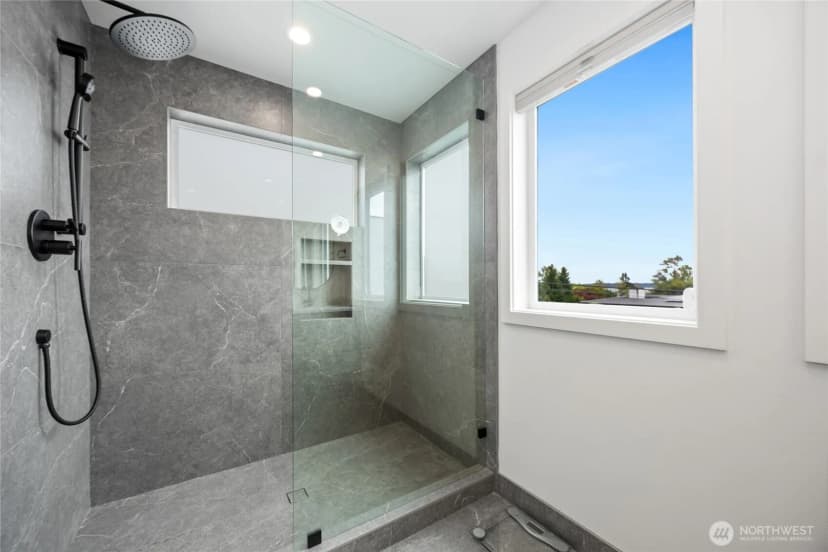 Property photo for 246 5th Avenue W, Kirkland photo 19