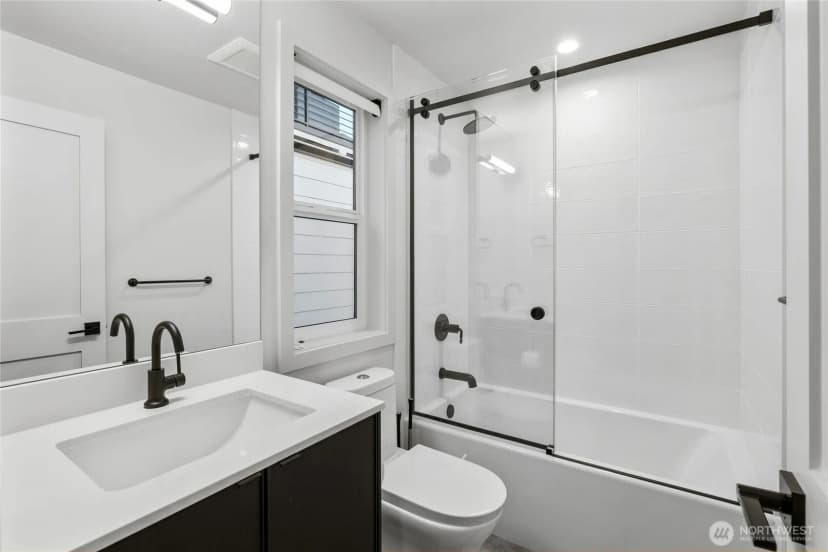 Property photo for 246 5th Avenue W, Kirkland photo 23