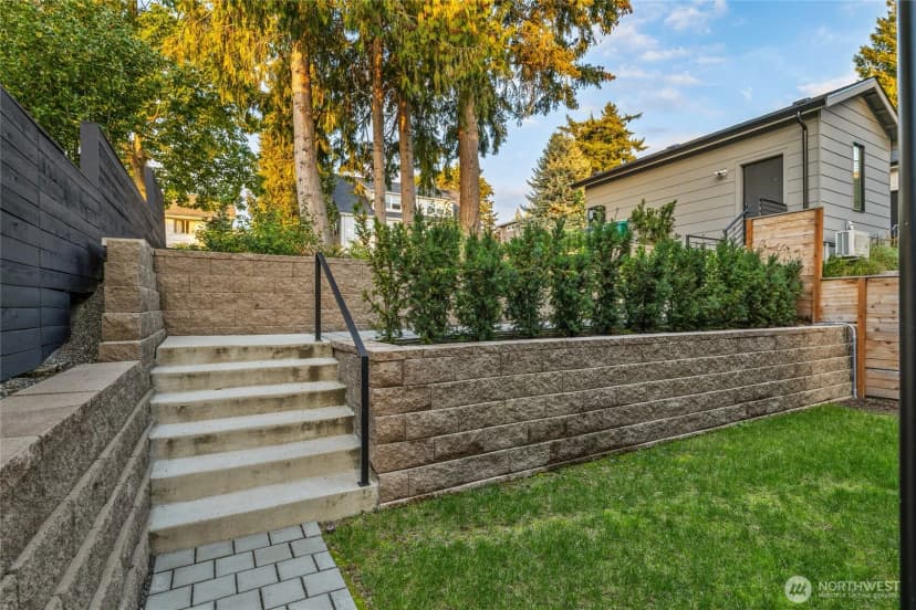 Property photo for 246 5th Avenue W, Kirkland photo 26