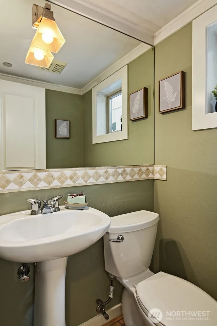 Property photo for 2502 N 50th Street #103, Seattle photo 13